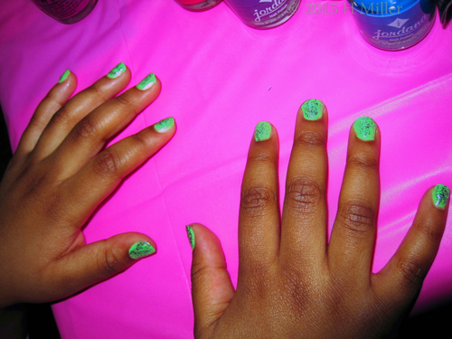 Limey! Green Tween Mini Mani With Speckly Glitter. Very Nice!