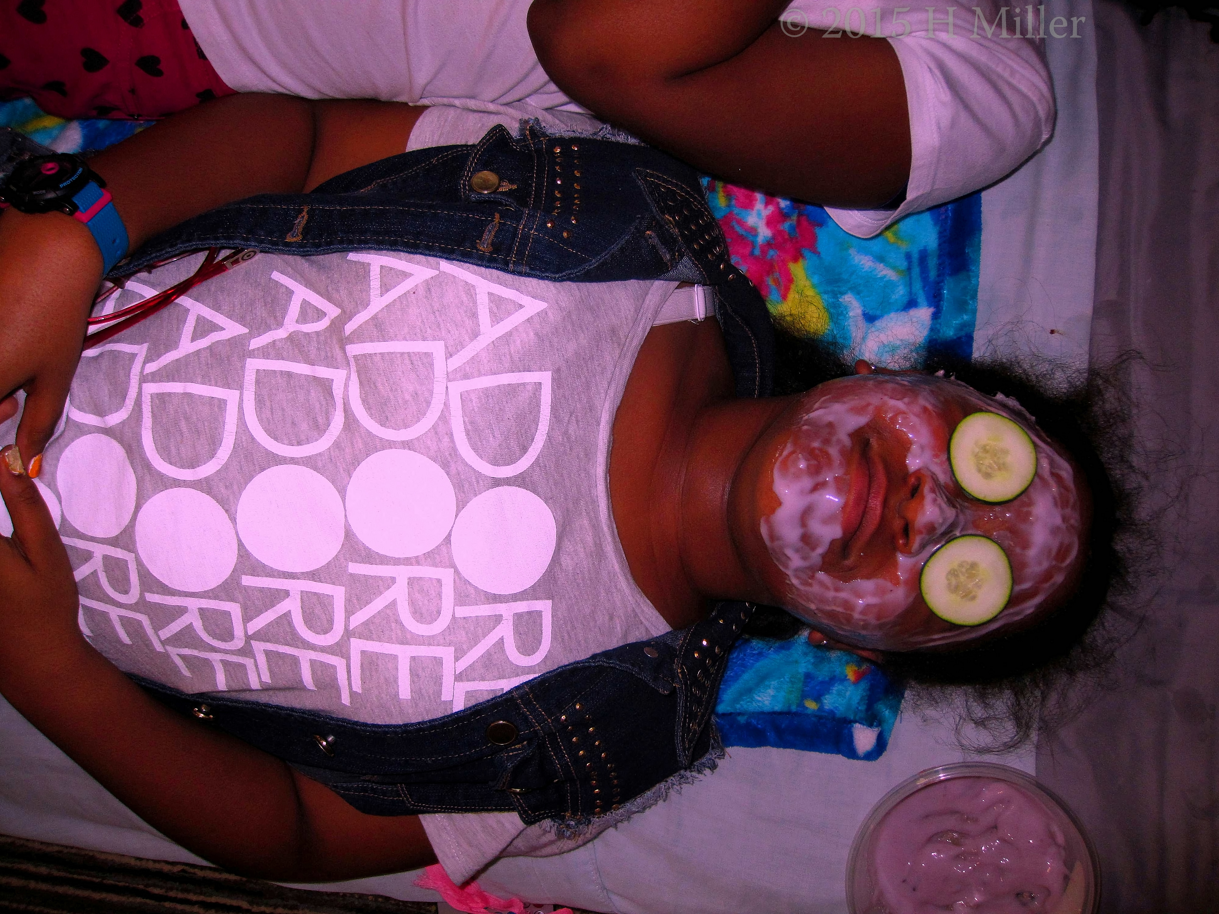 Blueberry Green Clay Kids Facial. Blueberry Green Clay Kids Facial.