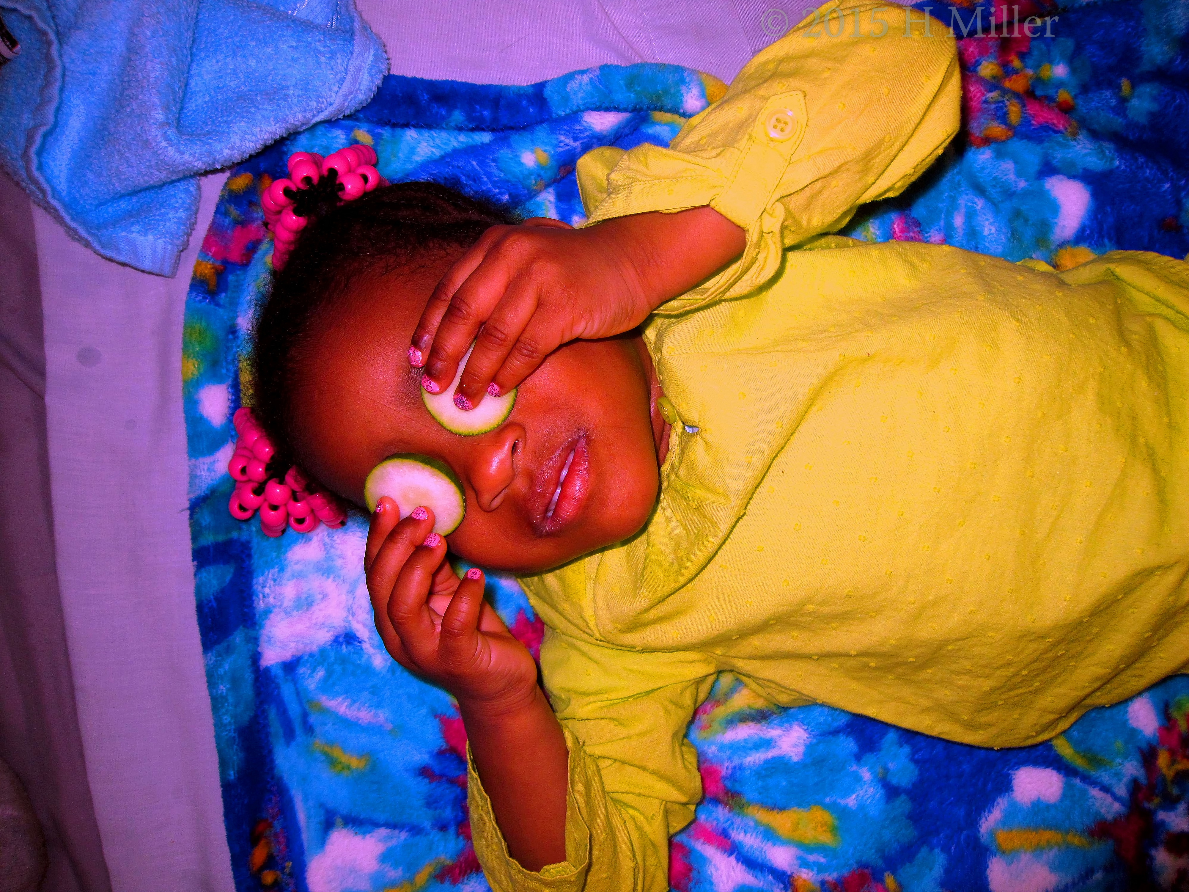 Cukes Minus The Kids Facial Mask. Cukes Minus The Kids Facial Mask.