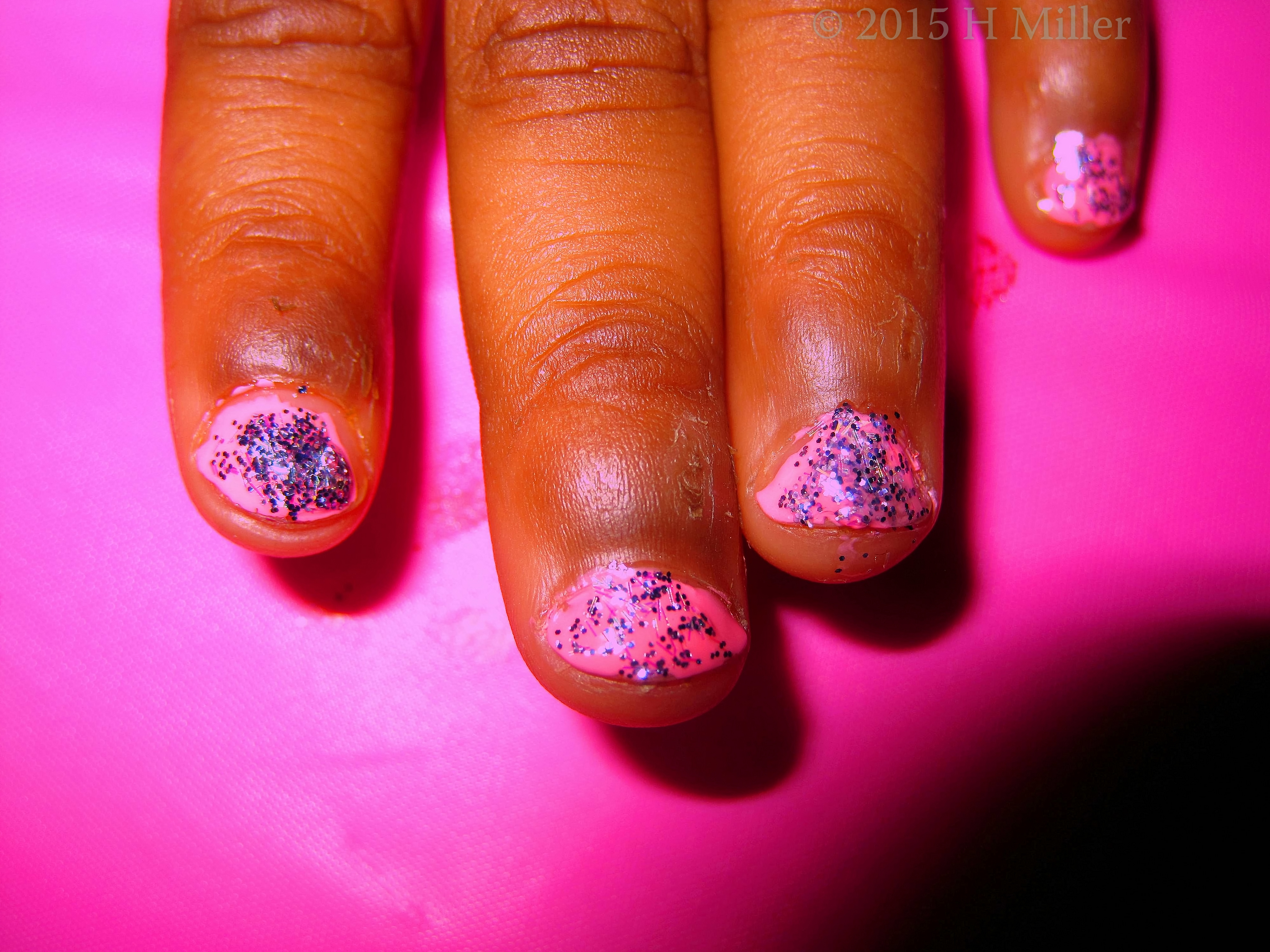 GLITTERY!!! GLITTERY!!!