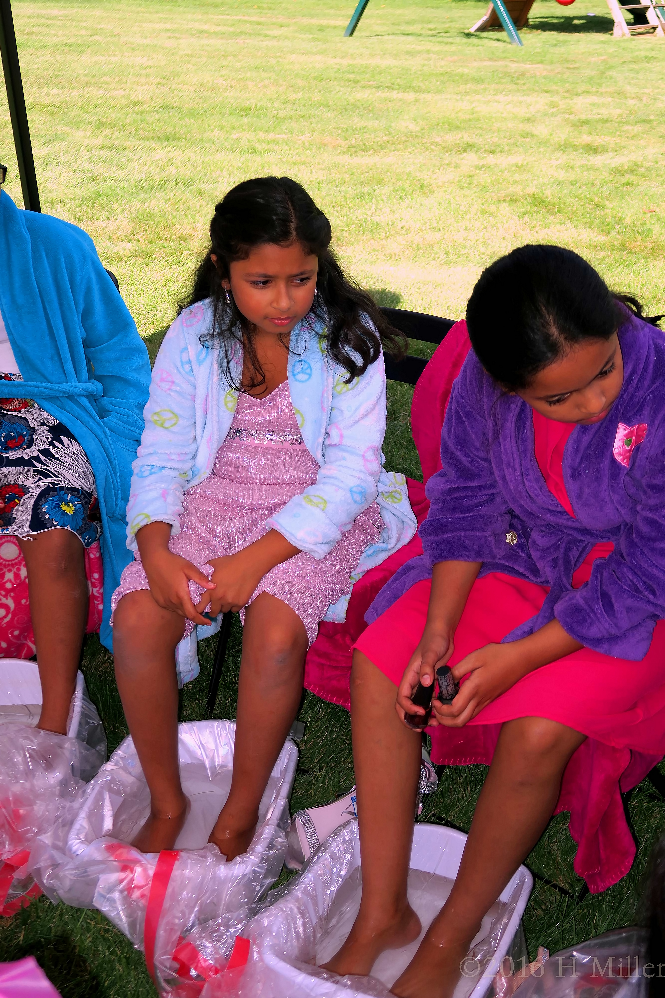 Wow! That Nail Color Will Look Cool For Your Kids Pedicure!! Wow! That Nail Color Will Look Cool For Your Kids Pedicure!!