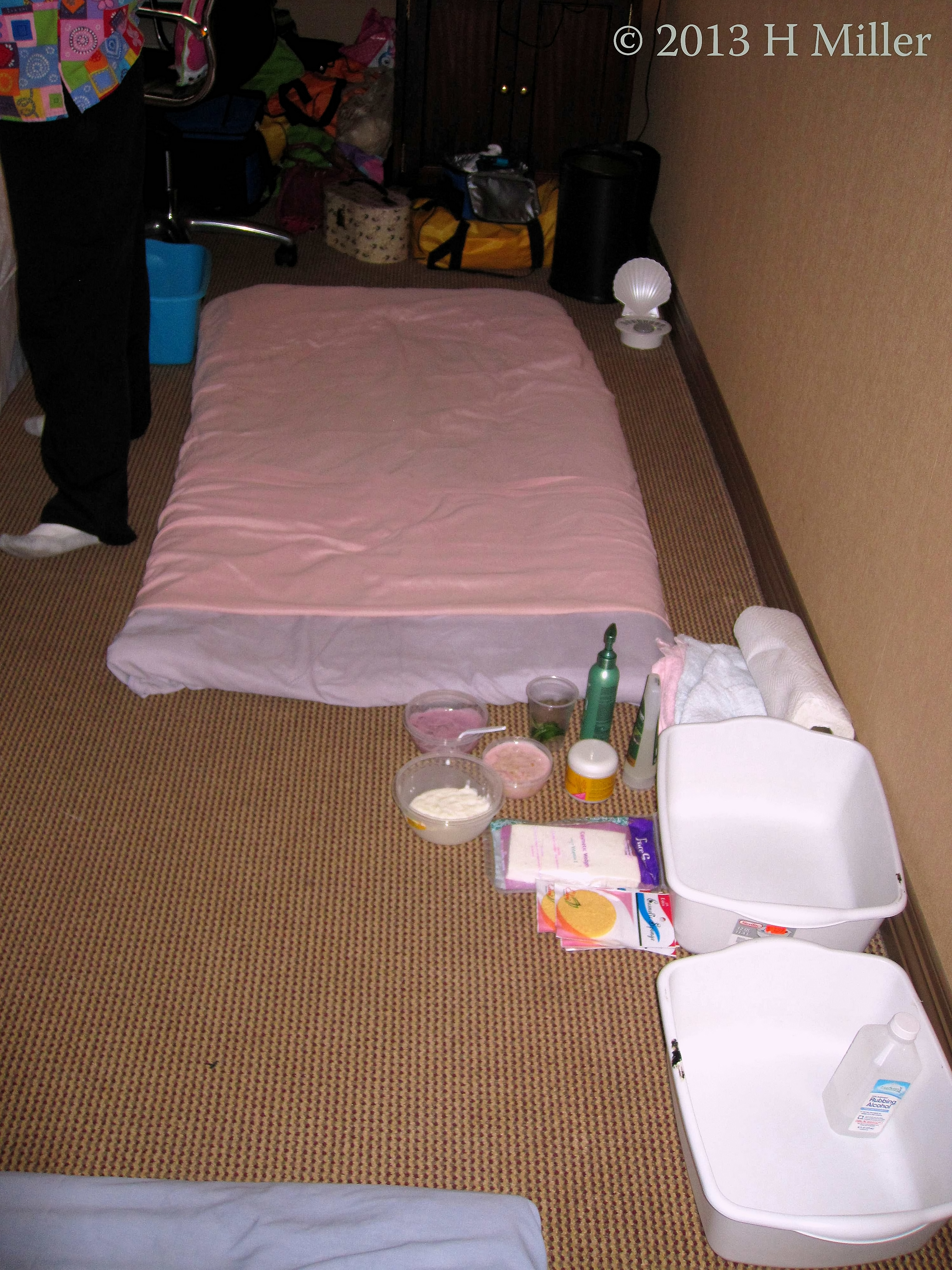 Facials Area Set Up In The Hotel Room. Facials Area Set Up In The Hotel Room.