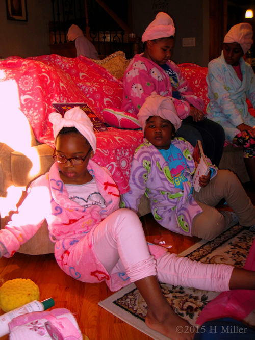 Hanging Out Picking Their Design Hanging Out Picking Their Design