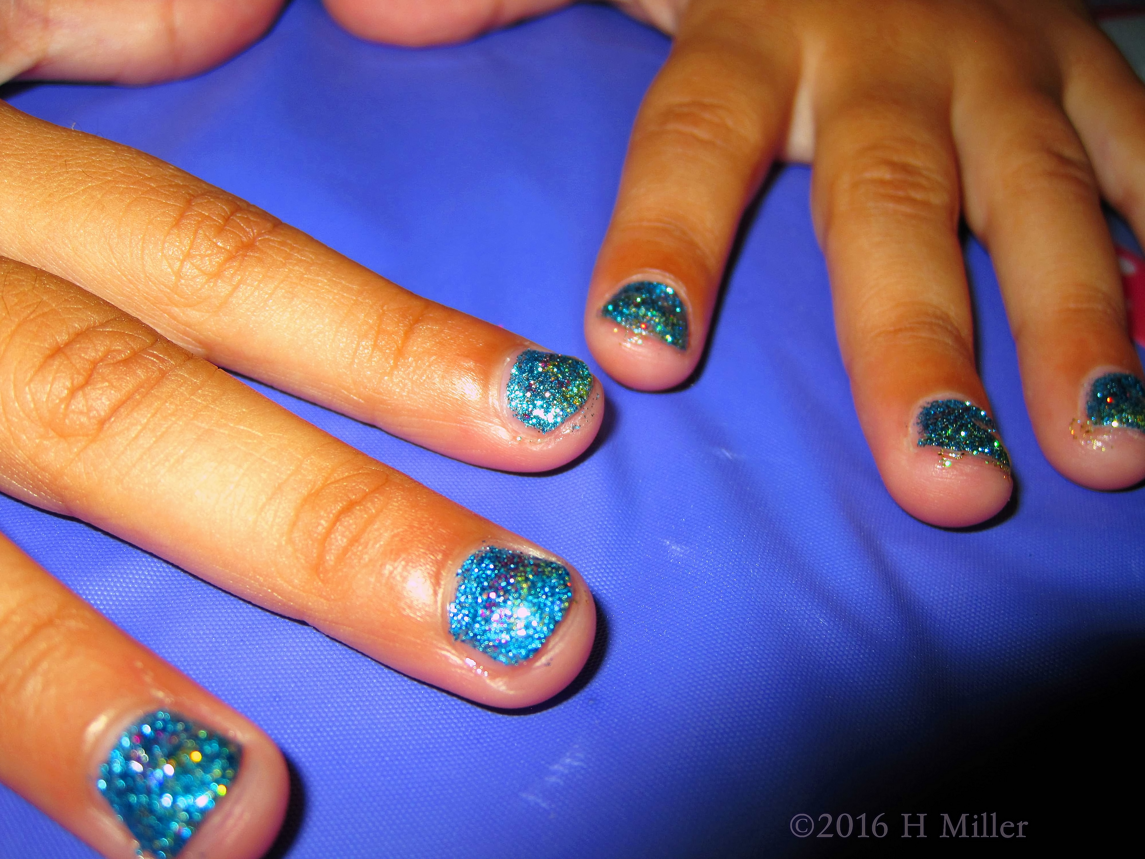 Super Cute Sparkly Home Girls Spa Manicure Super Cute Sparkly Home Girls Spa Manicure
