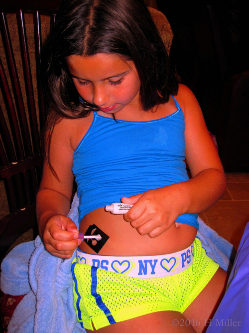 DIY Temporary Tattoos At The Kids Spa Party