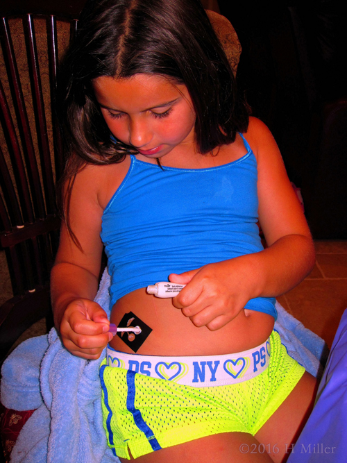 DIY Temporary Tattoos At The Kids Spa Party DIY Temporary Tattoos At The Kids Spa Party
