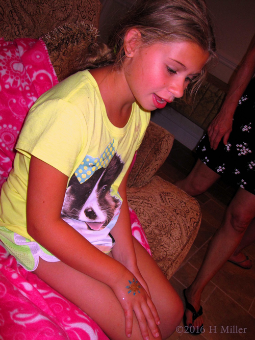 Hanging Out After Temporary Tattoos Hanging Out After Temporary Tattoos